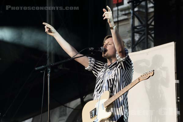 DJANGO DJANGO - 2015-07-16 - PARIS - Parvis de l'Hotel de Ville - 